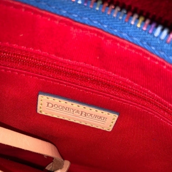 EUC:Dooney & Bourke Grafitti Print Shoulder Bag - Picture 2 of 3